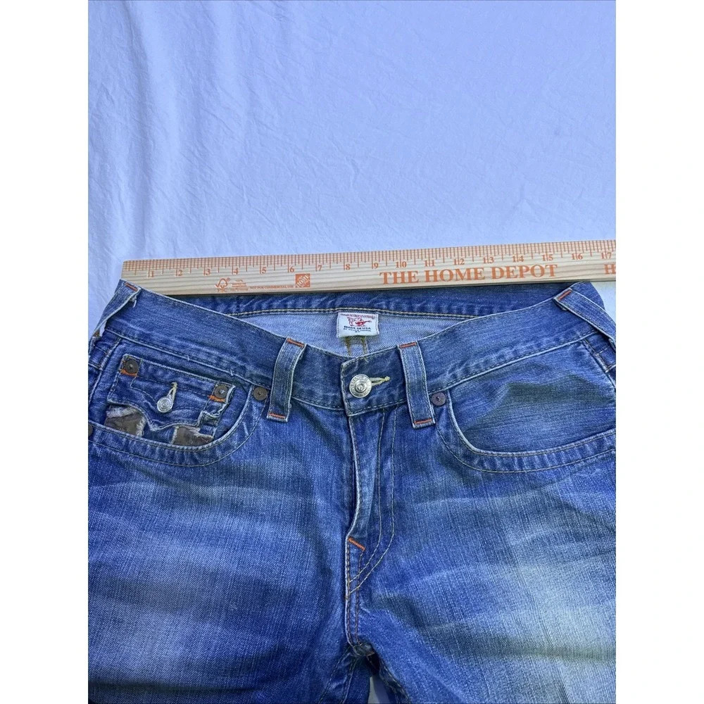 True Religion Jeans Mens 32  Relaxed Straight Leg Flap Pockets  CAMO LOGO Rare